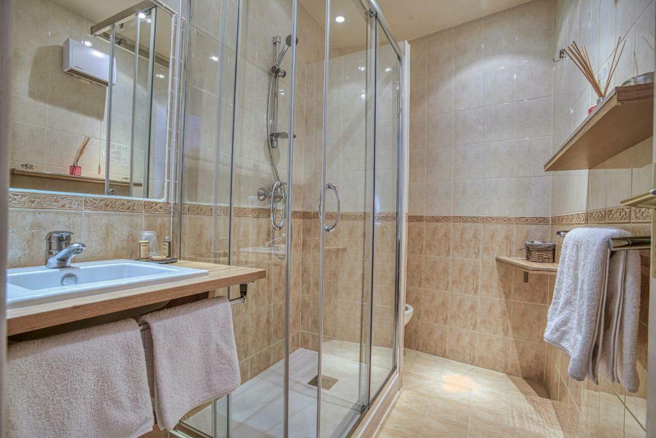Hotel L'avenue 3*